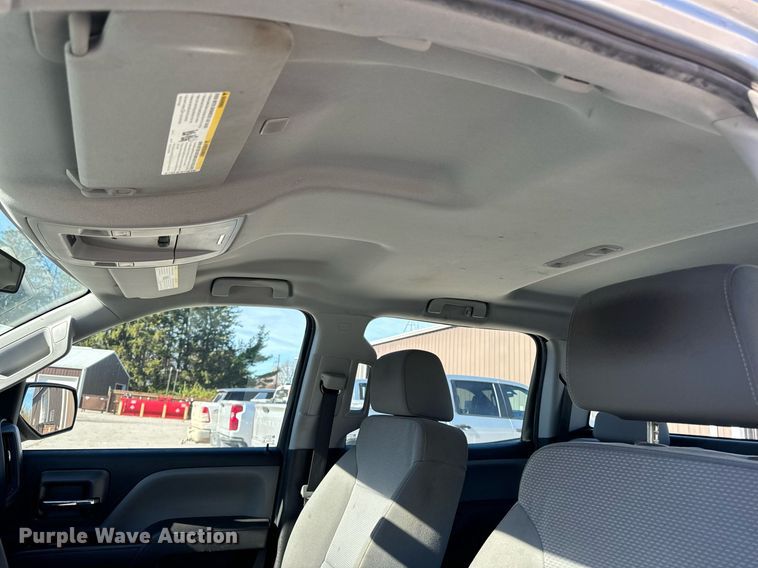 image for item EG6902 2018 Chevrolet Silverado 1500 Crew Cab pickup truck