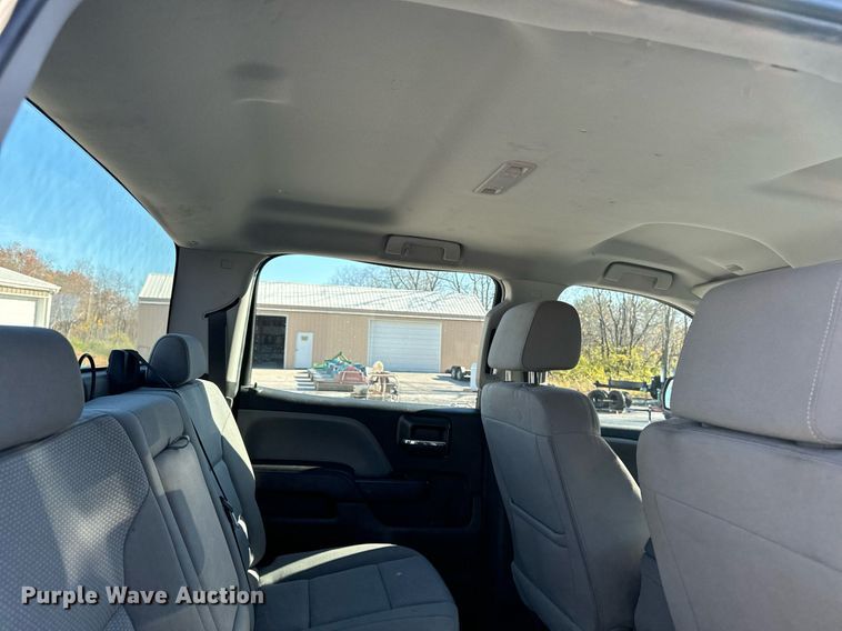 image for item EG6902 2018 Chevrolet Silverado 1500 Crew Cab pickup truck