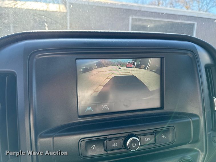 image for item EG6902 2018 Chevrolet Silverado 1500 Crew Cab pickup truck