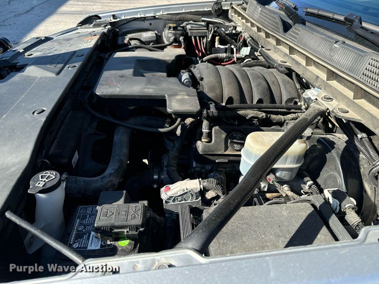 image for item EG6902 2018 Chevrolet Silverado 1500 Crew Cab pickup truck