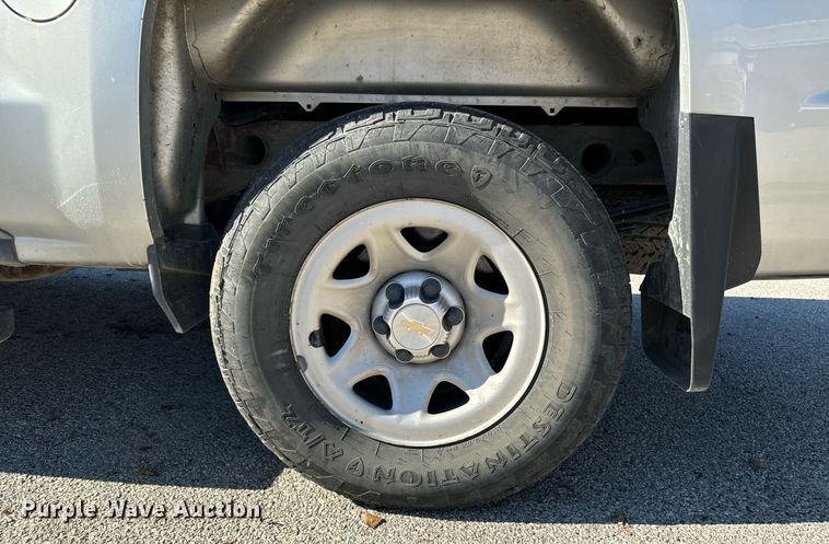 image for item EG6902 2018 Chevrolet Silverado 1500 Crew Cab pickup truck