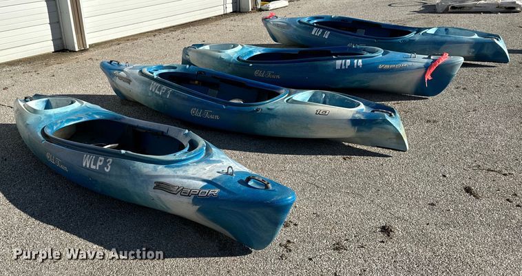 image for item EG6904 (4) Old Town Vapor 10 kayaks