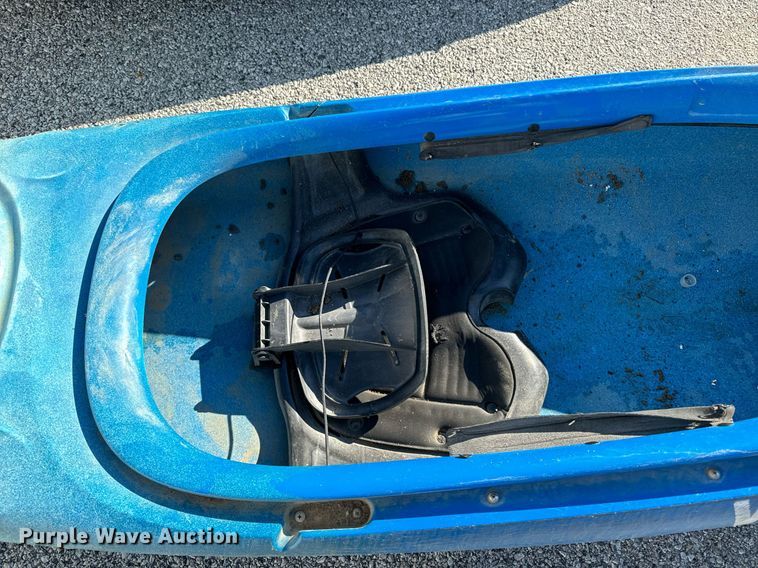 image for item EG6904 (4) Old Town Vapor 10 kayaks