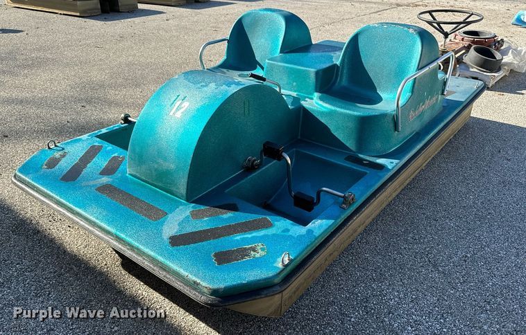 image for item EG6905 2004 Paddle Wheeler PWIR-4 paddle boat