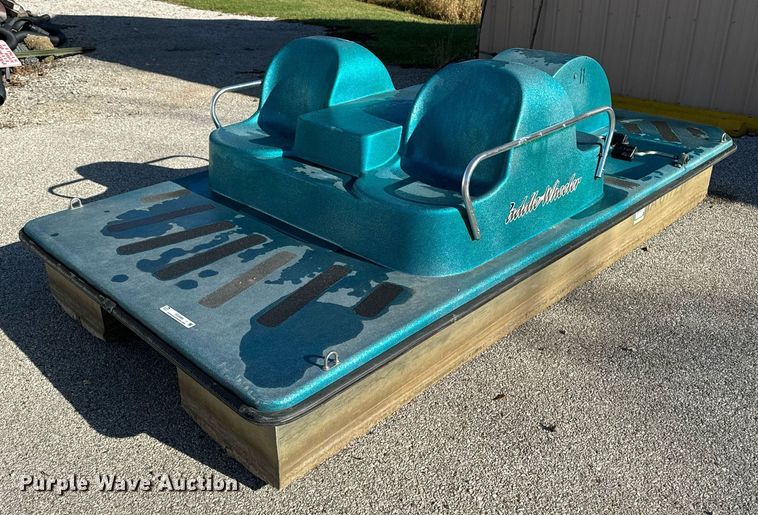 image for item EG6905 2004 Paddle Wheeler PWIR-4 paddle boat