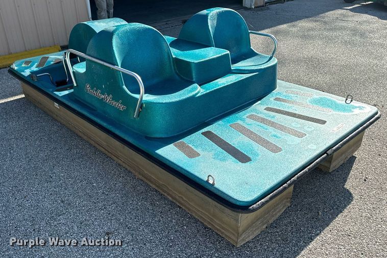 image for item EG6905 2004 Paddle Wheeler PWIR-4 paddle boat