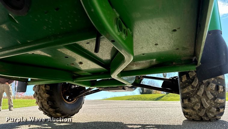 image for item EG6907 2004 John Deere Gator HPX utility vehicle