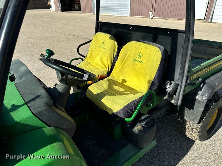 image for item EG6907 2004 John Deere Gator HPX utility vehicle