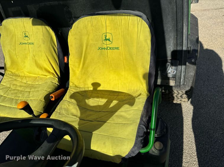 image for item EG6907 2004 John Deere Gator HPX utility vehicle