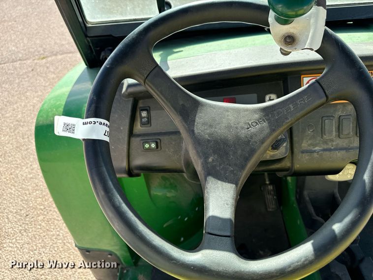 image for item EG6907 2004 John Deere Gator HPX utility vehicle