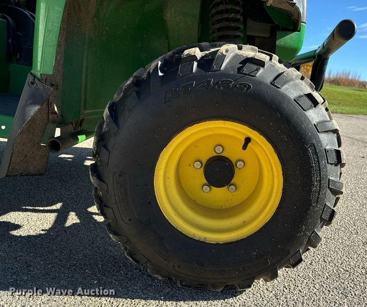 image for item EG6907 2004 John Deere Gator HPX utility vehicle