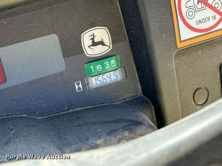 image for item EG6907 2004 John Deere Gator HPX utility vehicle