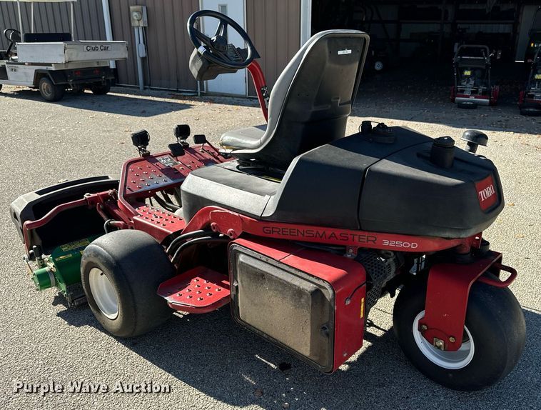 image for item EG6911 Toro Greensmaster 3250 reel mower