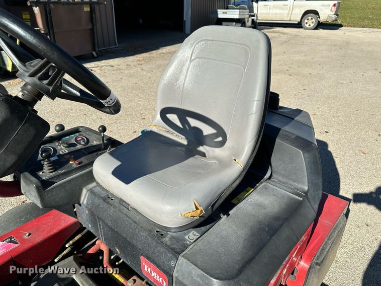 image for item EG6911 Toro Greensmaster 3250 reel mower