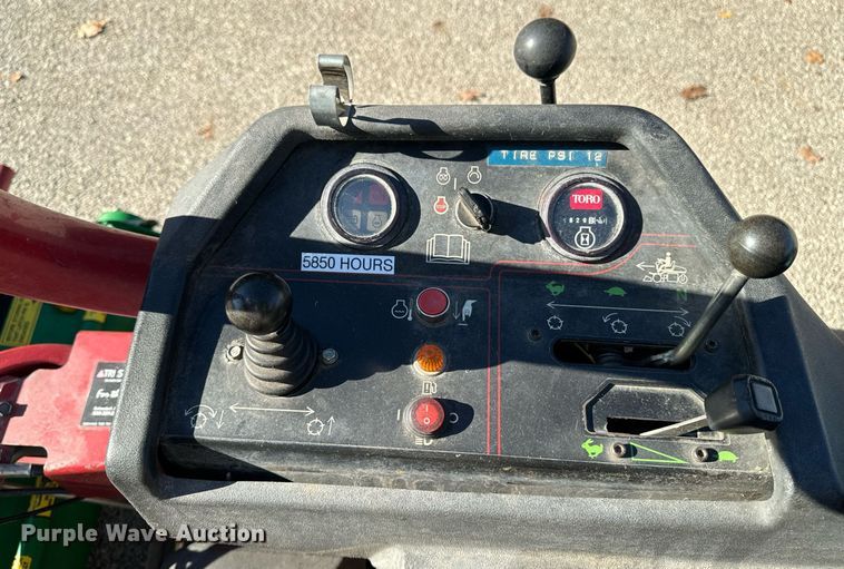 image for item EG6911 Toro Greensmaster 3250 reel mower