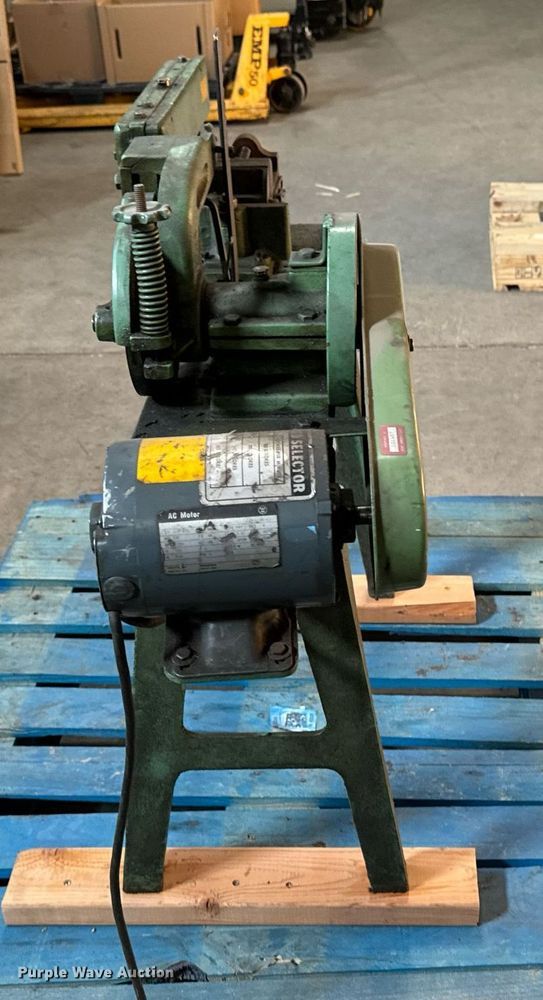 image for item EG6949 Keller N.O.H.F. 24611 saw