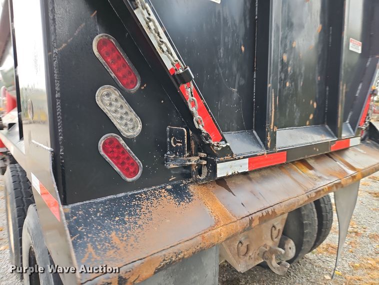 image for item EI8517 1999 International 4900 dump truck