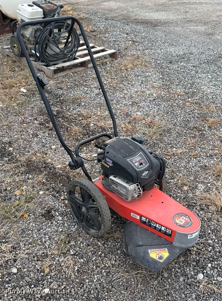 image for item EJ3152 DR TRM 675 MN string trimmer