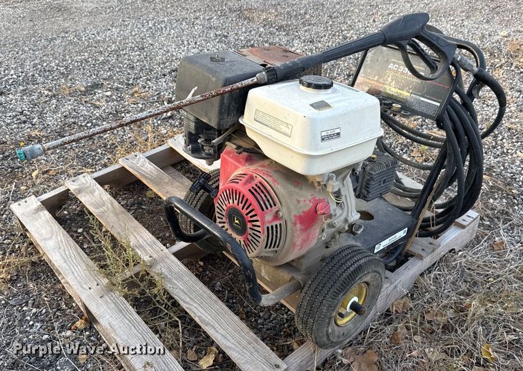 image for item EJ3153 John Deere AC3300G pressure washer