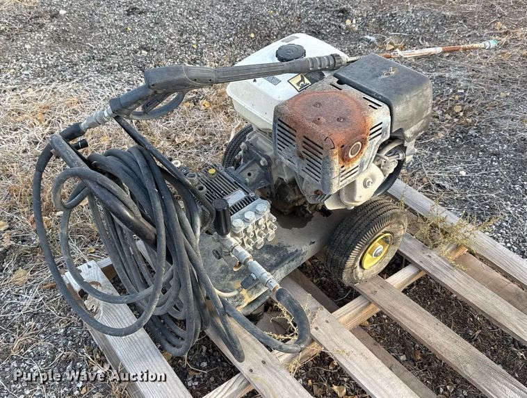 image for item EJ3153 John Deere AC3300G pressure washer