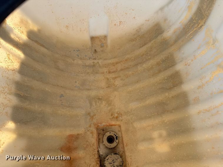 image for item EJ3154 Poly tank