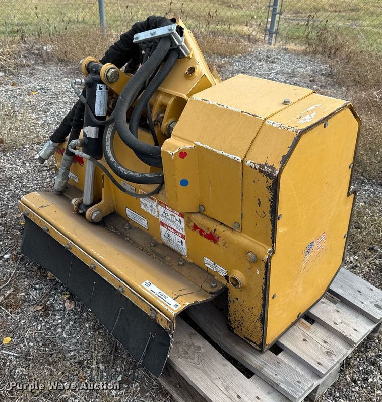 image for item EJ3157 Tiger ML36-BNGRUB side boom mulching head