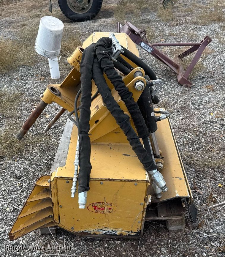 image for item EJ3157 Tiger ML36-BNGRUB side boom mulching head