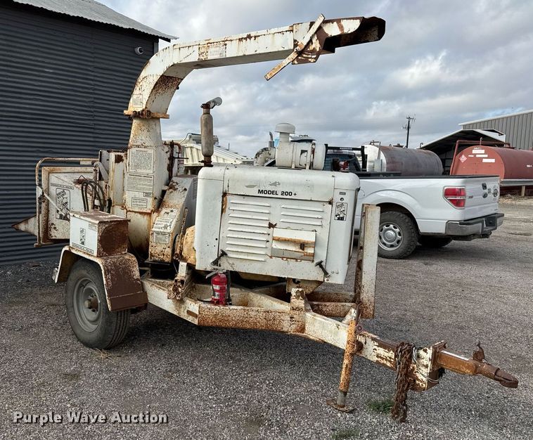 image for item EJ3158 1991 Bandit 200 wood chipper