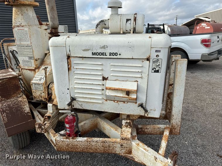 image for item EJ3158 1991 Bandit 200 wood chipper