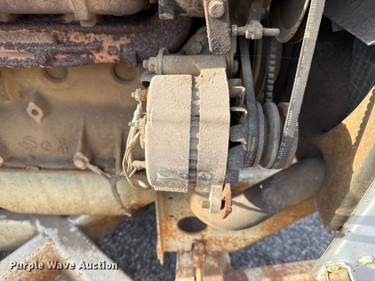 image for item EJ3158 1991 Bandit 200 wood chipper