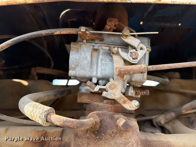 image for item EJ3158 1991 Bandit 200 wood chipper