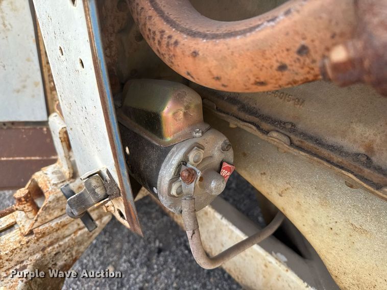 image for item EJ3158 1991 Bandit 200 wood chipper