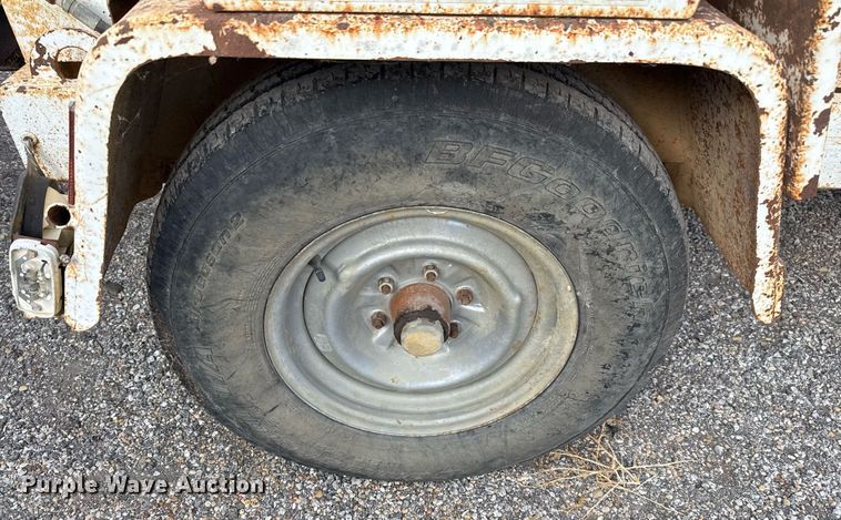 image for item EJ3158 1991 Bandit 200 wood chipper