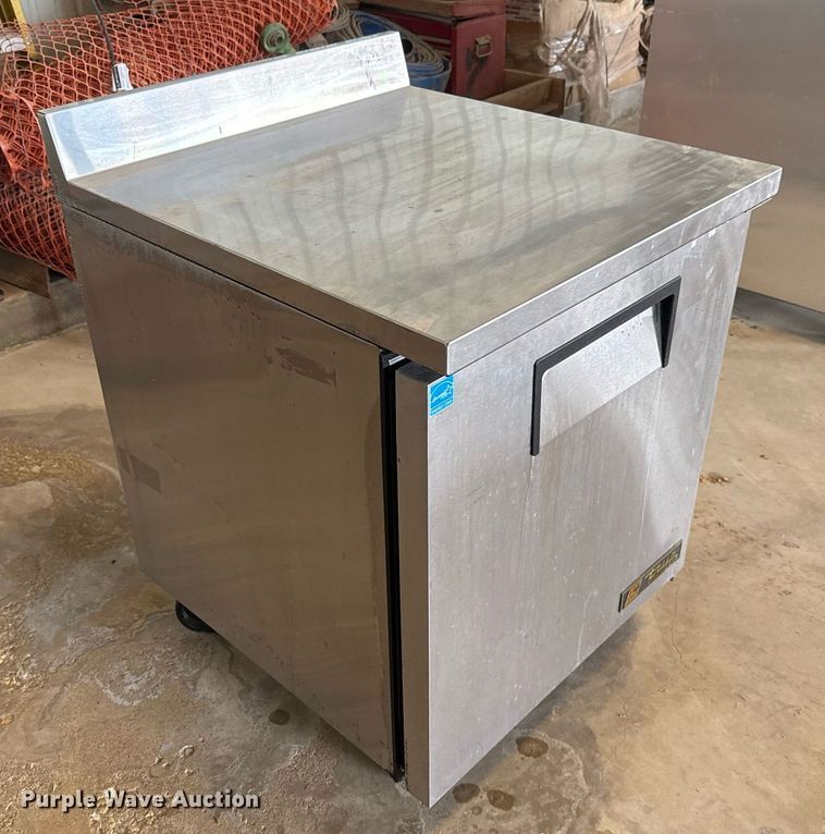 image for item EJ3160 True TWT-27F freezer