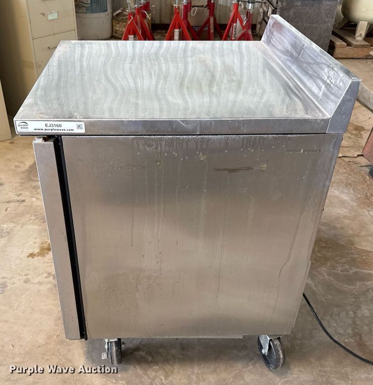 image for item EJ3160 True TWT-27F freezer