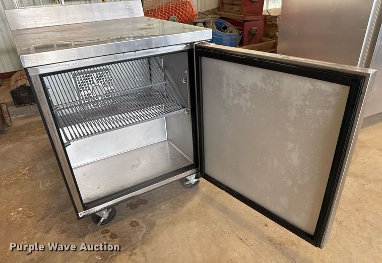 image for item EJ3160 True TWT-27F freezer