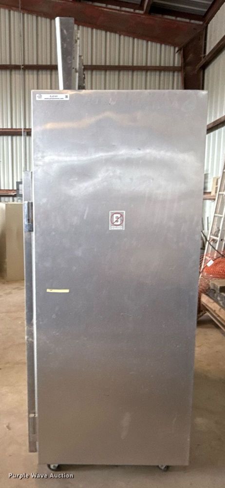 image for item EJ3161 Gem GMR2-S refrigerator 