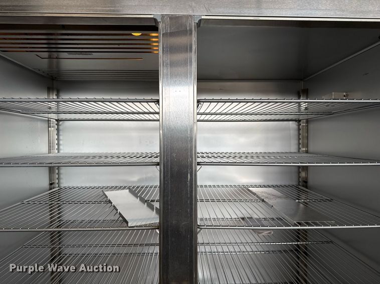 image for item EJ3161 Gem GMR2-S refrigerator 