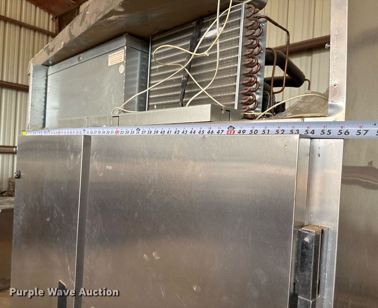 image for item EJ3161 Gem GMR2-S refrigerator 