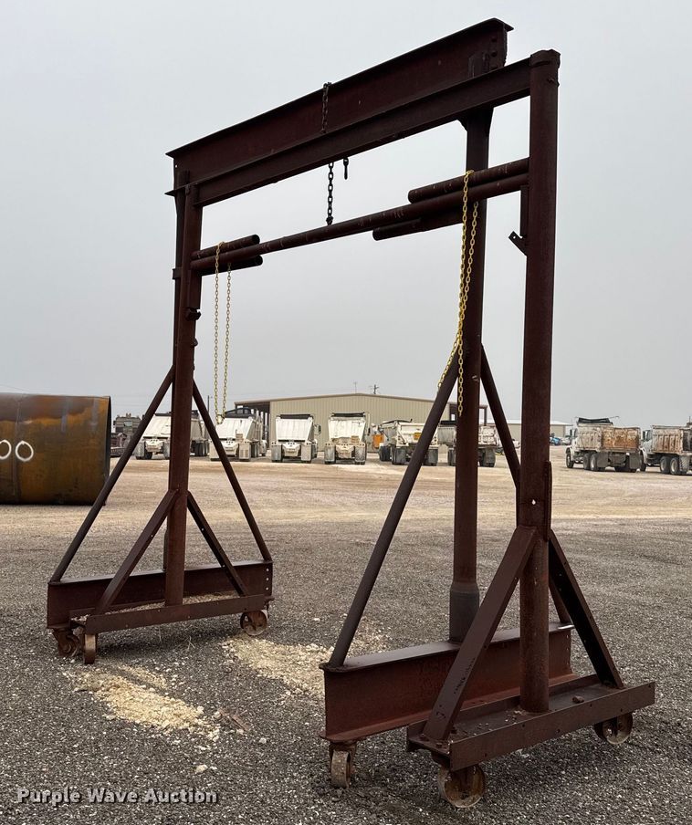 image for item EJ3165 (2) Gantries