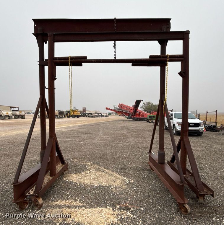 image for item EJ3165 (2) Gantries