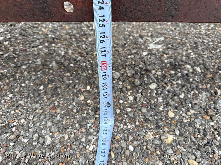 image for item EJ3165 (2) Gantries