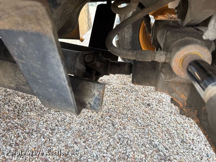 image for item EJ3166 1999 Case 580L backhoe