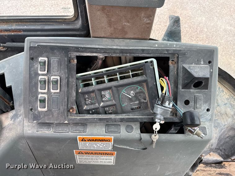 image for item EJ3166 1999 Case 580L backhoe