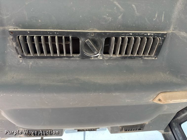 image for item EJ3166 1999 Case 580L backhoe