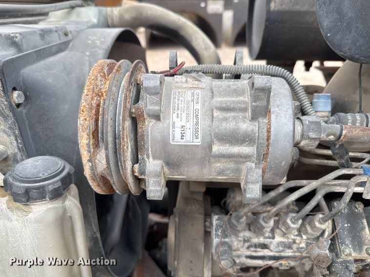 image for item EJ3166 1999 Case 580L backhoe