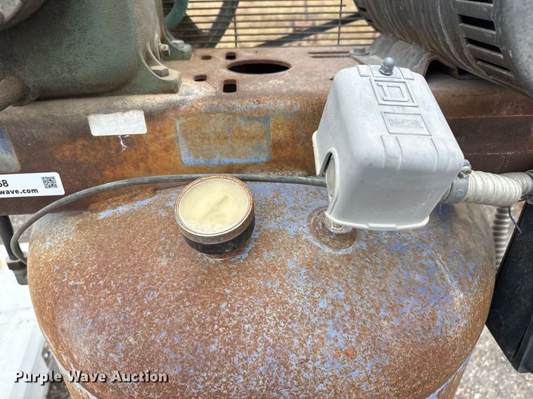 image for item EJ3168 Air compressor