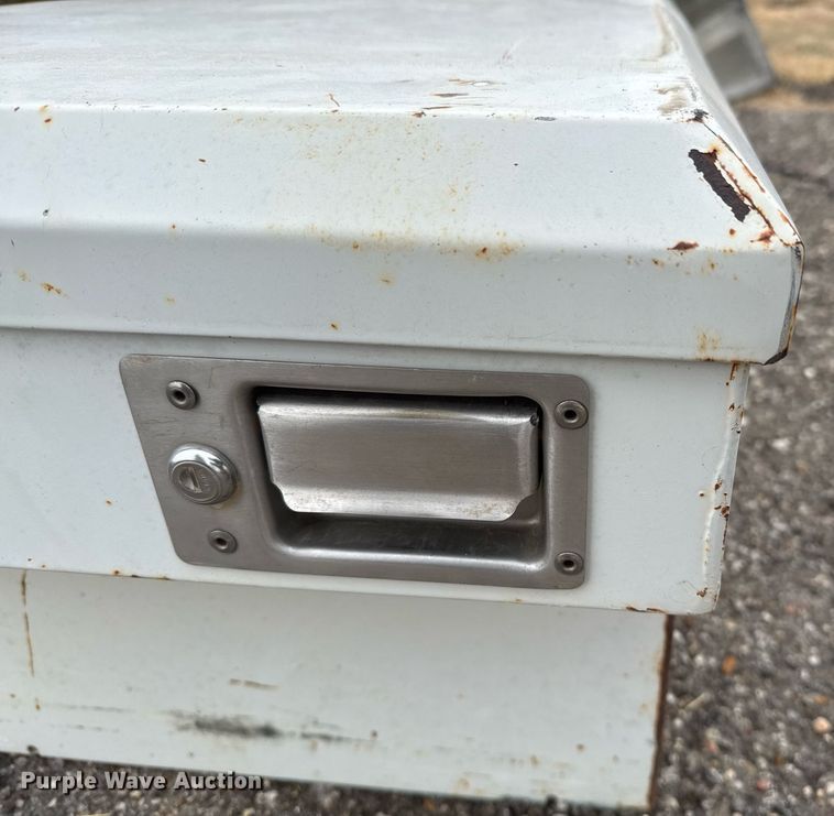 image for item EJ3171 (2) toolboxes