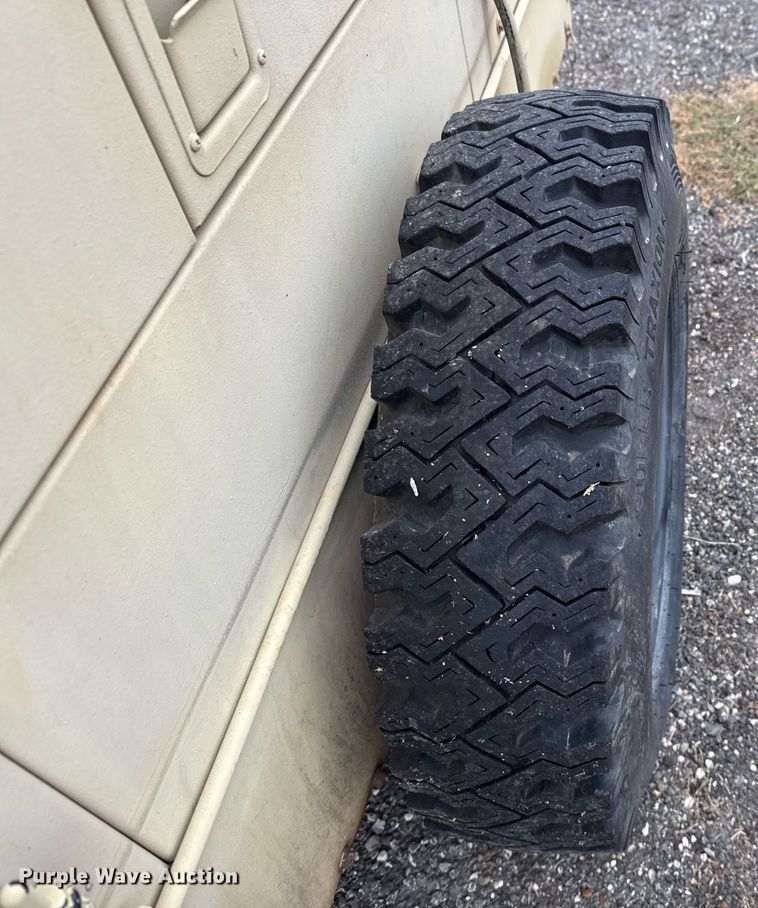 image for item EJ3172 1992 Libby pump