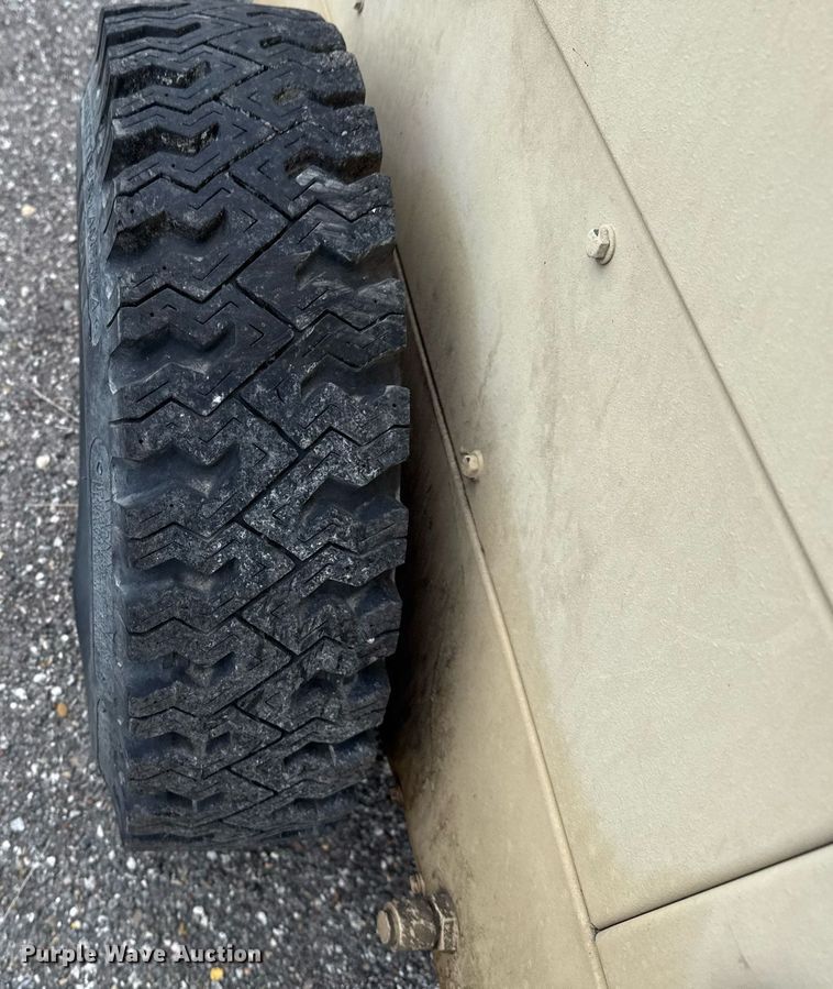 image for item EJ3172 1992 Libby pump